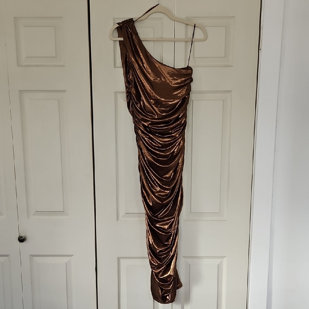 Elegant One-Shoulder Brown Dress